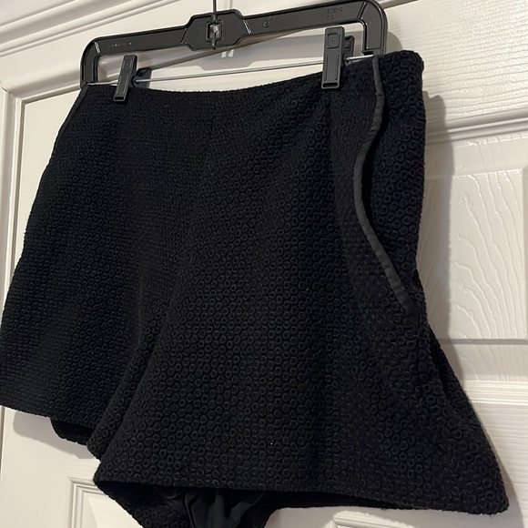 Black Rag & Bone Mini Shorts. Size 10. - Picture 3 of 7